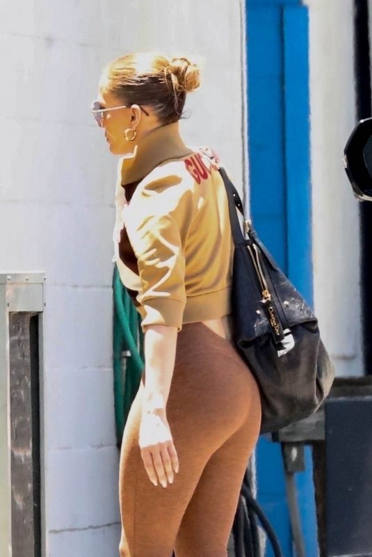 JENNIFER LOPEZ Out and About in Los Angeles 06/17/2025