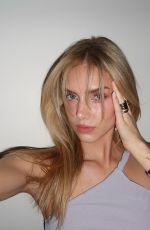 KARI RILEY - Instagram Photos 06/23/2025