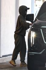KATY PERRY Leaves a Medical Spa Building in Los Angeles 05/30/2025