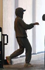 KATY PERRY Leaves a Medical Spa Building in Los Angeles 05/30/2025