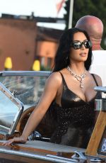 KIM and KHLOE KARDASHIAN En Route to Jeff Bezos