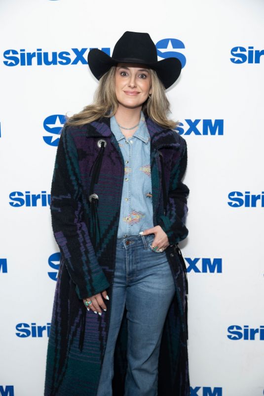 LAINEY WILSON at SiriusXM Studios in New York 04/03/2025