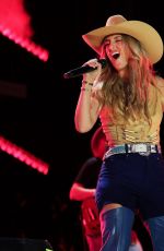 LAINEY WILSON Performs at CMA Fest 2025 Day One in Nashville 06/05/2025
