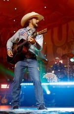 LAINEY WILSON Performs at Ian Munsick: Horses Are Faster Tour in Nashville 04/17/2025