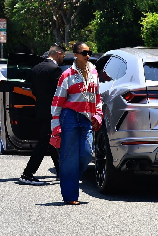 LORI HARVEY Arrives at San Vicente Bungalows 06/05/2025