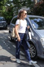 NATALIE PORTMAN Out and About in Paris 06/09/2025