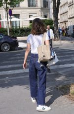 NATALIE PORTMAN Out and About in Paris 06/09/2025
