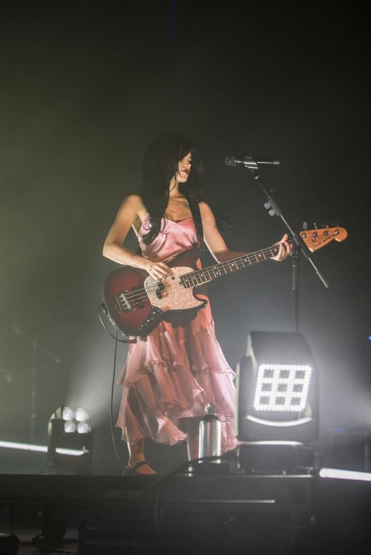 NESSA BARRETT Performs at The 3Olympia Theatre in Dublin 05/26/2025
