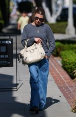 OLIVIA JADE Out and About on Melrose Place in West Hollywood 06/20/2022
