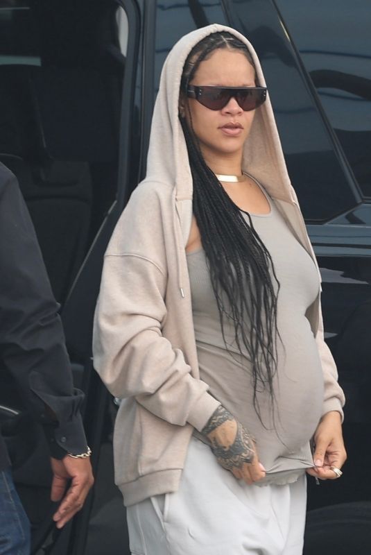 Pregnant RIHANNA Arrives at LAX Airport in Los Angeles 06/24/2025