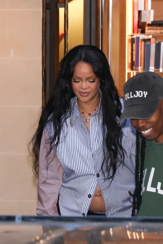 Pregnant RIHANNA Leaves Her Hotel in Paris 06/27/2025