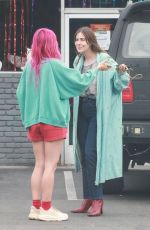 SCOUT WILLIS Out for Iced Coffee with a Friend 06/10/2025