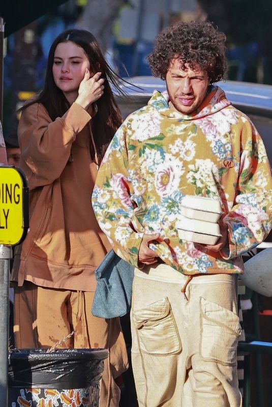 SELENA GOMEZ and Benny Blanco Out for Dinner in Los Angeles 06/24/2025