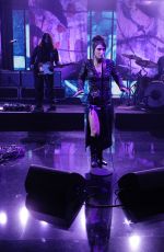 SHARON VAN ETTEN & The Attachment Theory Performs at Jimmy Kimmel Live 05/20/2025