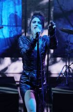SHARON VAN ETTEN & The Attachment Theory Performs at Jimmy Kimmel Live 05/20/2025