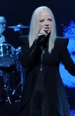 SHIRLEY MANSON Performs at Jimmy Kimmel Live 06/04/2025