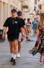 SYDNEY SWEENEY Leaves Harry