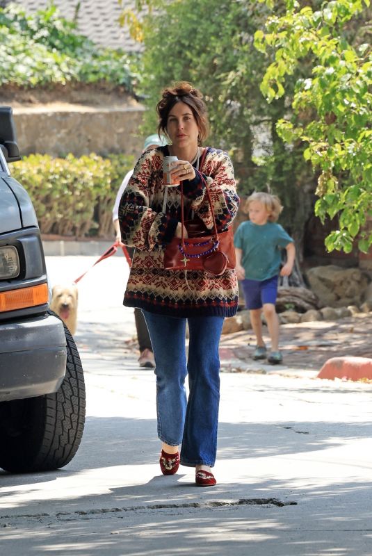 TALULAH and SCOUT WILLIS Going Separate Ways in Los Angeles 06/12/2025