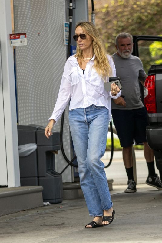 TISH CYRUS and Dominic Purcell Take a Road Trip to Laguna Niguel 06/19/2025