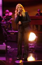 TRISHA YEARWOOD at Jimmy Kimmel Live 06/24/2025