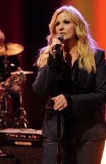 TRISHA YEARWOOD at Jimmy Kimmel Live 06/24/2025