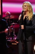 TRISHA YEARWOOD at Jimmy Kimmel Live 06/24/2025