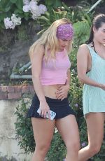 ADDISON RAE Heading to a Pool Party with Friends in Los Angeles 07/18/2025