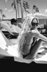ALEXA SEROWIK - Instagram Photos 07/22/2025