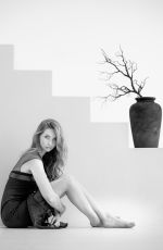 ANNA HILTROP for L