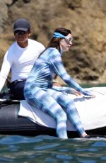 ANNE HATHAWAY with Her Family on Amalfi Coast 07/06/2025