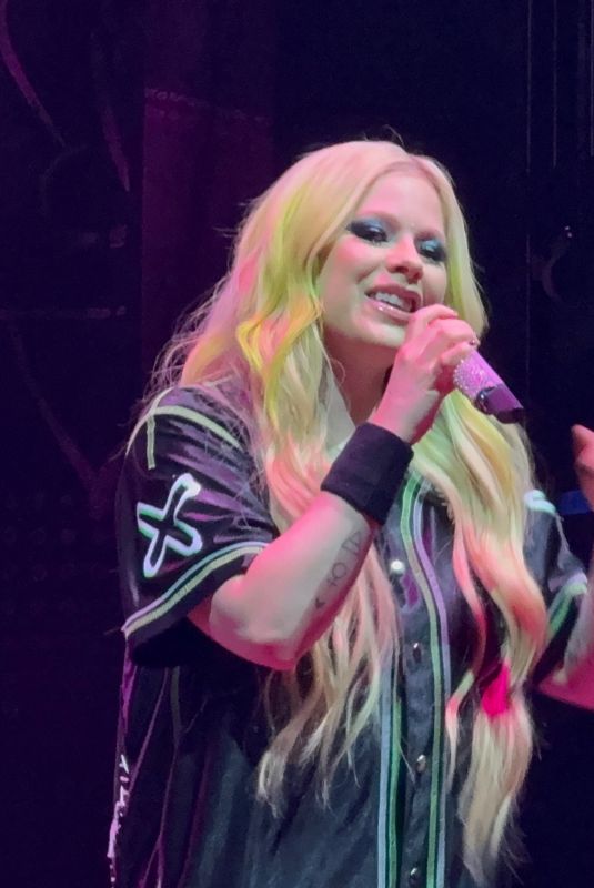AVRIL LAVIGNE Performs on Stage at Canadian Let of Tour 06/30/2025