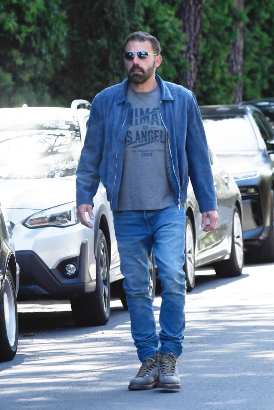 Ben Affleck is spotted out scouting film locations in Los Angeles 04/06/2025