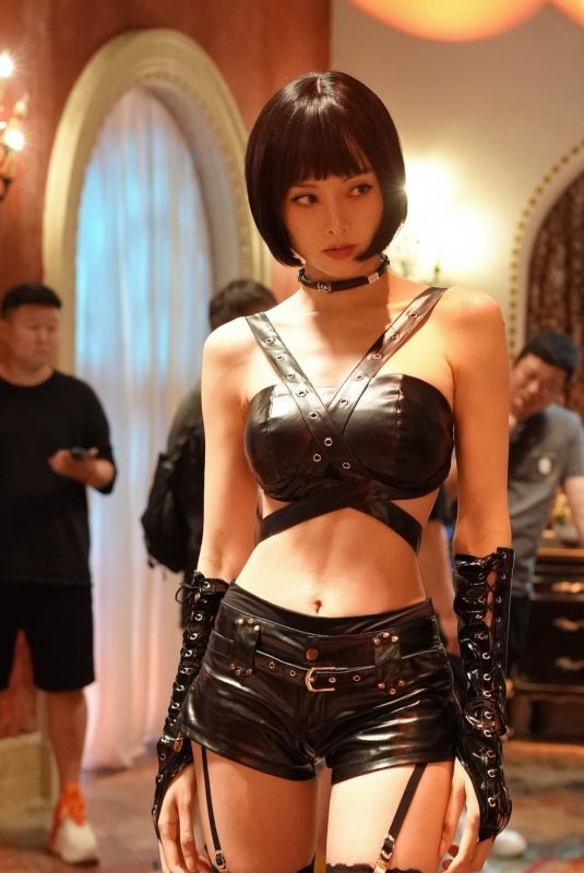 CATHRYN LI - Instagram Photos 07/11/2025