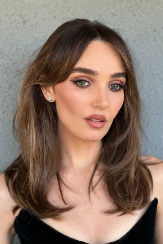 CHLOE FINEMAN - Instagram Photos 07/23/2025