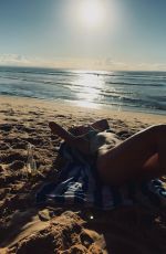 CINTIA DICKER - Instagram Photos 07/28/2025