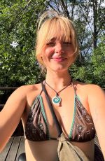 CLARA GALLE - Instagram Photos 07/15/2025