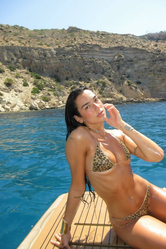 DUA LIPA - Instagram Photos 07/05/2025