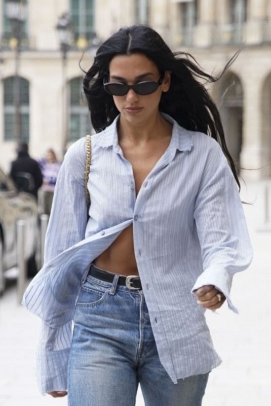 DUA LIPA Visits a Schiaparelli Store in Paris 07/06/2025