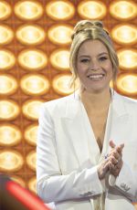 ELIZABETH BANKS - Press Your Luck, Salute to Service 07/10/2025