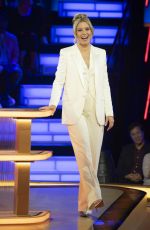 ELIZABETH BANKS - Press Your Luck, Salute to Service 07/10/2025