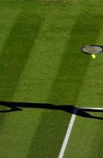 EMMA RADUCANU Defeats Mingge Xu in First Round of Ladies