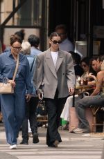 HAILEE STEINFELD Out and About in Paris 07/08/2025