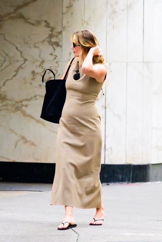 JENNIFER LAWRENCE Arrives at Opening Night of Josh Sharp’s Ta-Da! at Greenwich House Theater in New York City 07/21/2025