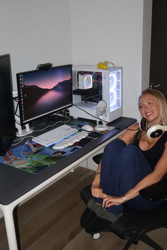JORDYN JONES for Epic Desk Highlights Desk Mat, July 2025