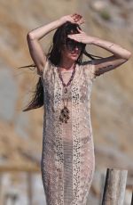 KATE HUDSON, DAKOTA JOHNSON and SOFIA VERGARA Spend a Laid-back 4th of July with Friends at Casa Jondal in Ibiza 07/04/2025