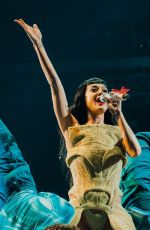 KATY PERRY Pperforms at Rogers Place in Edmonton 07/26/2025