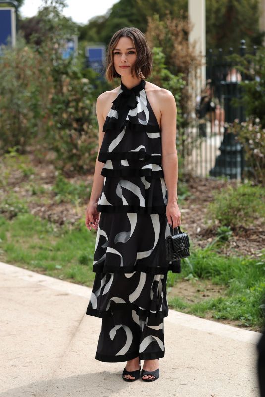 KEIRA KNIGHTLEY Arrives at Chanel Haute Couture F/W 25/26 Show at Paris Fashion Week 07/08/2025