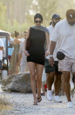 KENDALL JENNER Arrives at Shellona Beach Club in St. Tropez 07/06/2025
