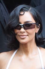KIM KARDASHIAN Arrives at Balenciaga Haute Couture Fashion Show in Paris 07/09/2025