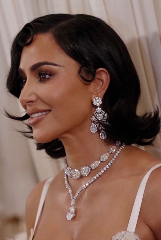 KIM KARDASHIAN at Balenciaga Haute Couture Show in Paris 07/09/2025